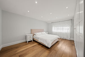 Photo 31- click for photo gallery